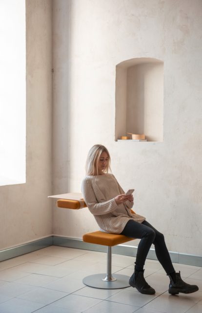 家具　オフィス家具　オフィス椅子　ラウンジチェア　イノベーションC　北欧　北欧家具　椅子　チェア　ビベル